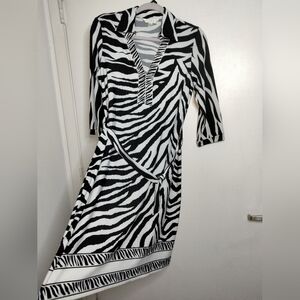 Aa Studio (Size 8) Black & White Zebra Pattern 3/4 Sleeve Belted Shift Dress